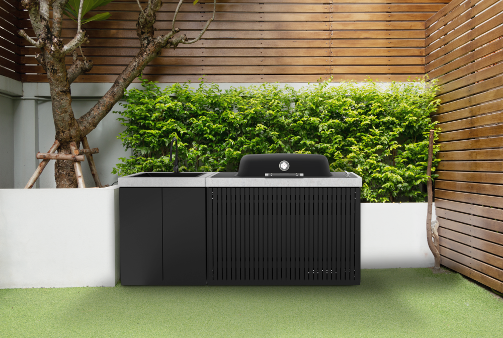Everdure Seabreeze Outdoor Kitchen with Furnace Built In BBQ & Sink (Black)